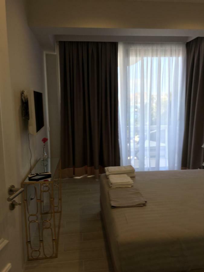 Onira Luxury Rooms Саранде Екстериор снимка