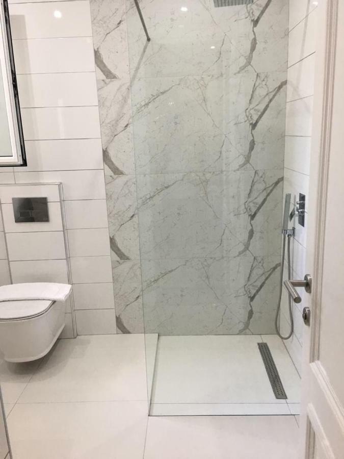 Onira Luxury Rooms Саранде Екстериор снимка